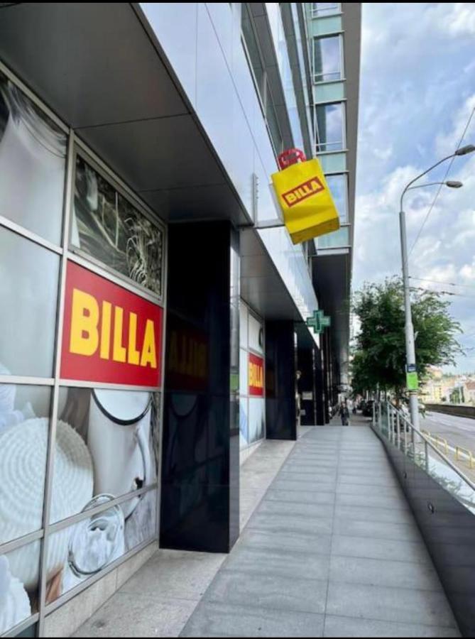 Plaza De Luxe Apartamento Bratislava Exterior foto